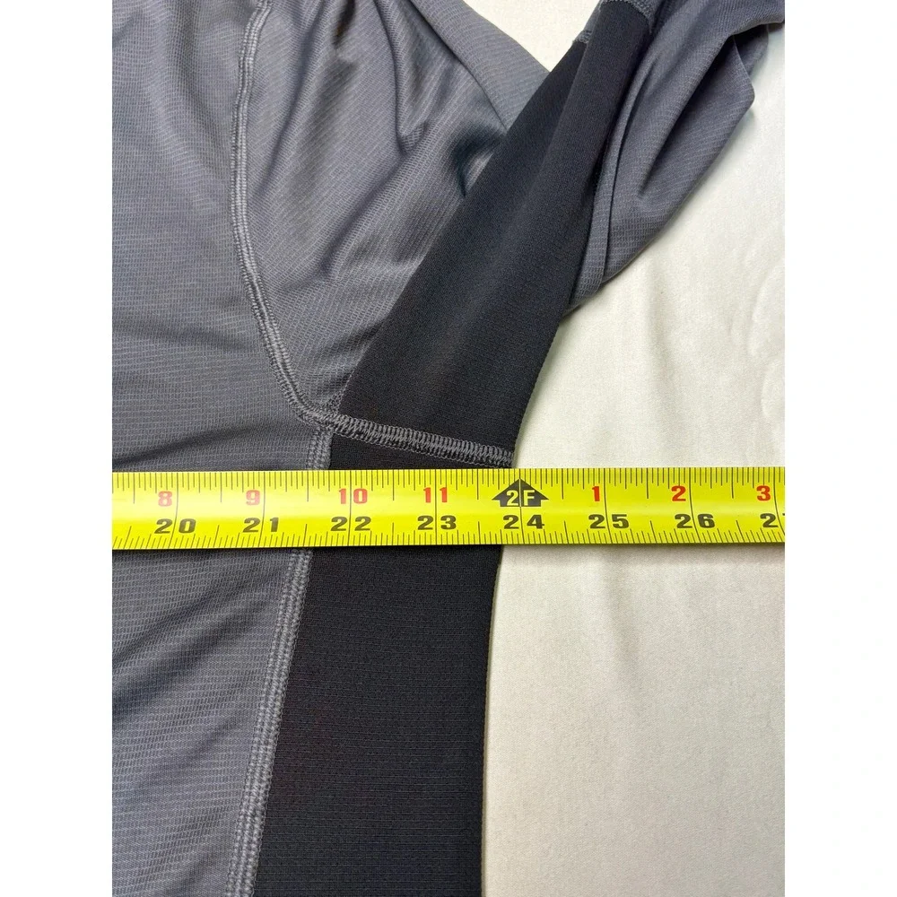 The North Face Mens VaporWick 1/4 Zip Performance‎  Pullover Gray XL Long Sleeve
